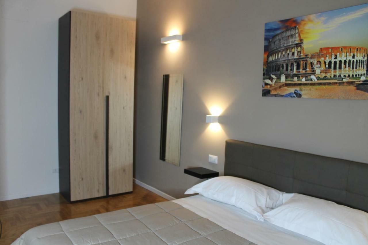 Roma Suite Piramide — Fotos 1